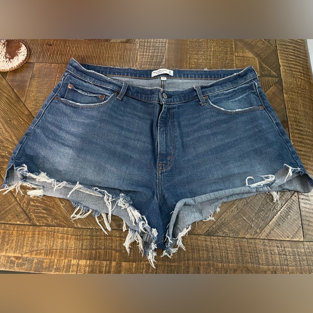 Abercrombie & Fitch shorts /size 18